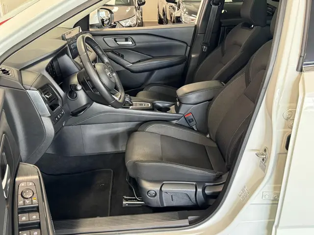Nissan QASHQAI 1.3 MHEV Xtronic TEKNA 2023 Benzine 13