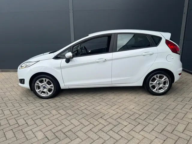 Ford Fiesta 1.0 Style Nap / Navi / Pdc / Led 2017 Benzine 9