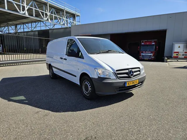 Mercedes-Benz Vito 3