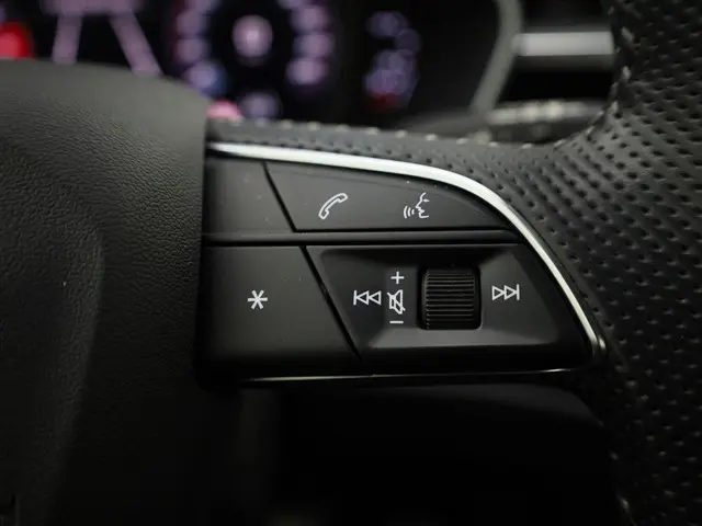 Audi Q3 Sportback 35 TFSI/150PK S Edition 2020 Benzine 25