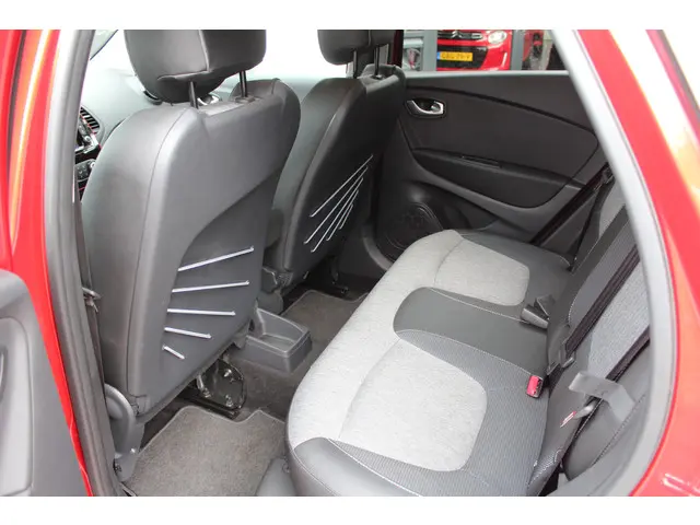 Renault Captur 1.3 TCe Intens 150 pk EDC 2019 Benzine 7