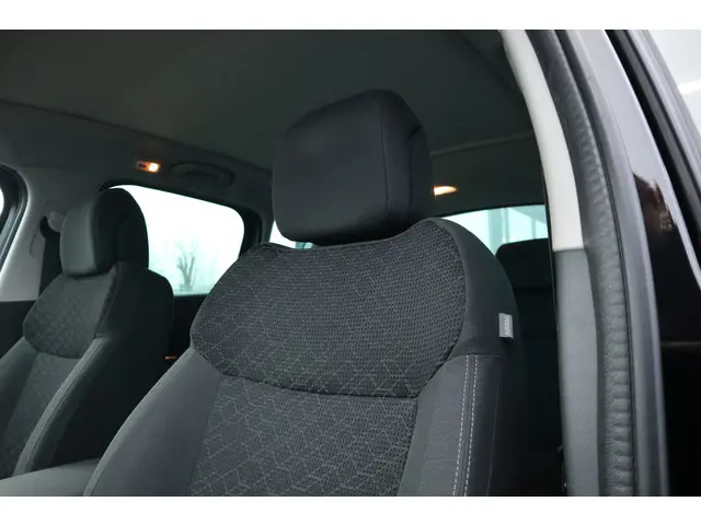 Peugeot 3008 1.2 PureTech Style 2016 Benzine 9