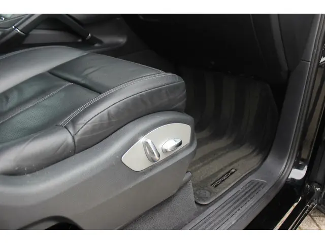 Porsche Cayenne 3.0 D 2012 Diesel 16