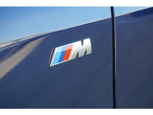 BMW 1 Serie 5-Deurs 120 2025 Benzine 8