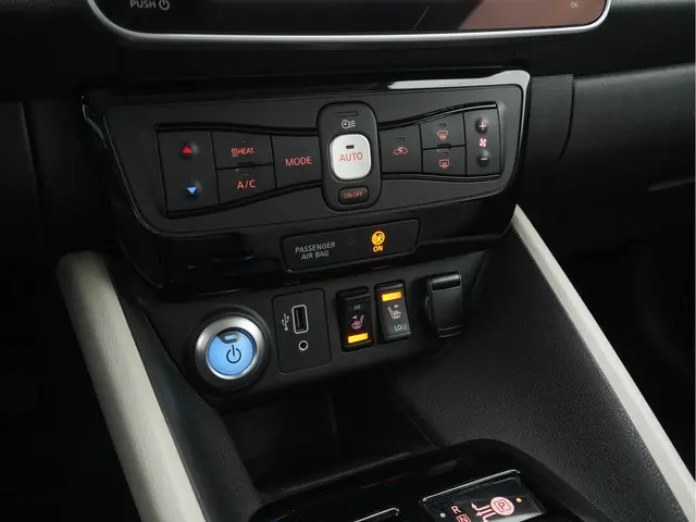 Nissan Leaf N-Connecta 40 kWh 2020 Elektrisch 14