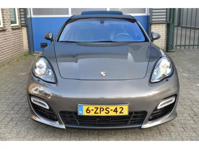 Porsche Panamera 4.8 GTS 2012 Benzine 14