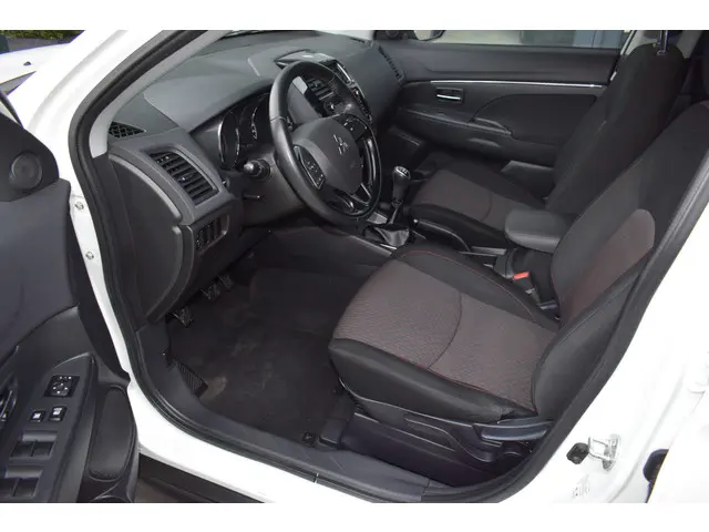 Mitsubishi ASX 1.6i-16V ISG Intense 2020 Benzine 4
