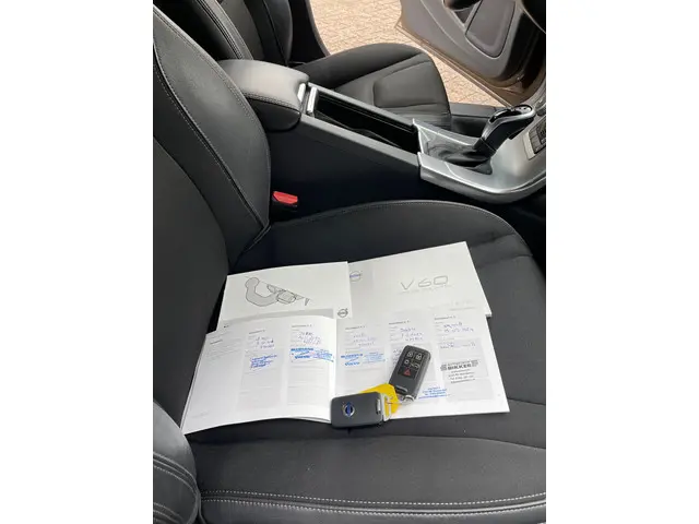 Volvo V60 Cross Country 2.0 T5 Nordic+ 2017 Benzine 17