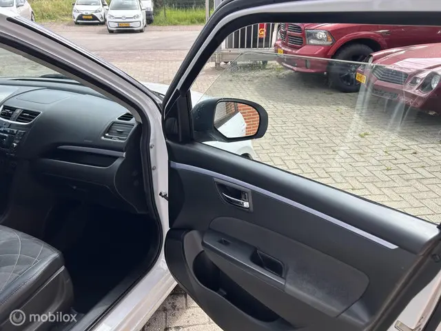 Suzuki Swift 1.2 Business Edition EASSS 2016 Benzine 13