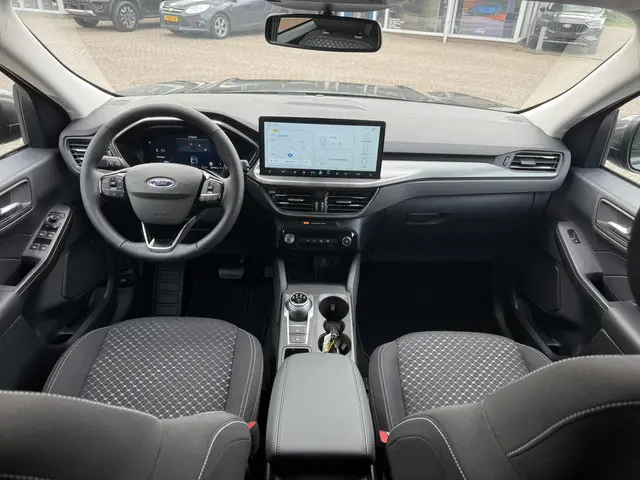 Ford Kuga 2.5 PHEV Titanium 2025 Hybride Benzine 12