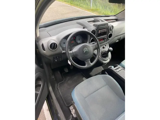 Citroën Berlingo 1.2 PureTech XTR 2016 Benzine 17