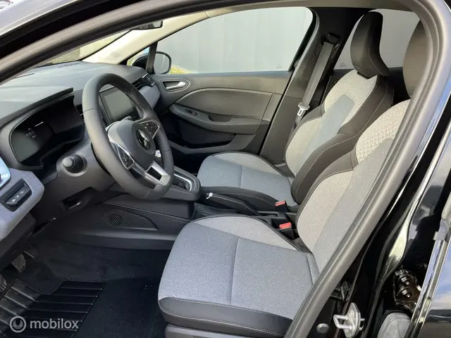Mitsubishi Colt 1.0T MT Intense 2024 Benzine 9