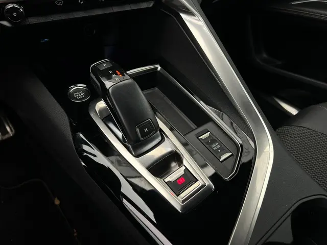 Peugeot 5008 1.2 PureTech GT-Line 2023 Benzine 21