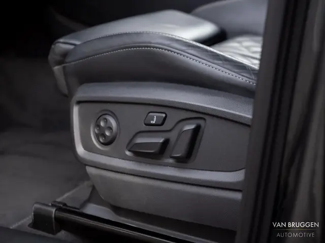 Audi Q5 55 TFSI e quattro S-Line 2022 Hybride Benzine 45