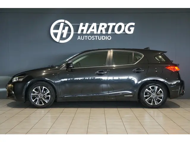Lexus CT 200h Luxury Line 2018 Hybride Benzine 5