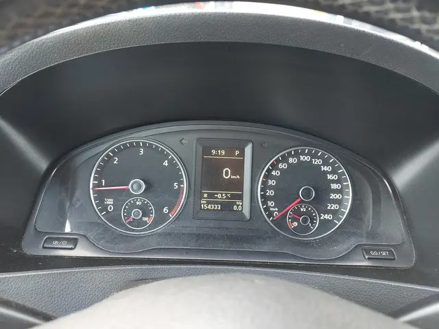 Volkswagen Transporter 2.0 TDI L2H1 2014 Diesel 17
