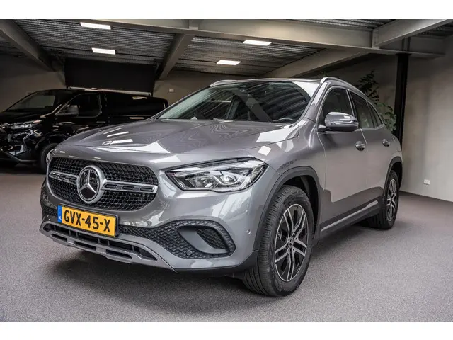 Mercedes-Benz GLA 250 e Luxury Line 2023 Hybride Benzine 5