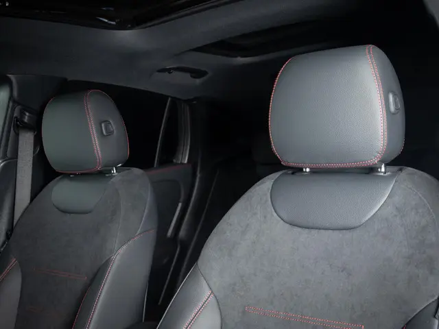 Mercedes-Benz EQA 250+ AMG Line 2024 Elektrisch 10