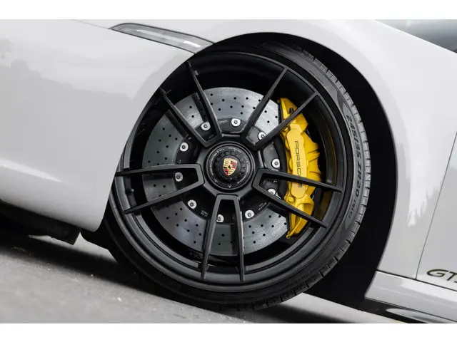 Porsche 911 3.0 Carrera GTS 2022 Benzine 99