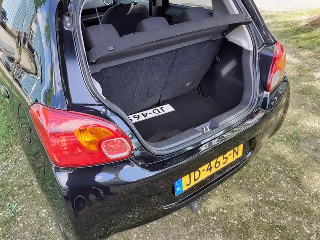 Mitsubishi Space Star 1.2 Intense+ *airco*5 drs* 2014 Benzine 8