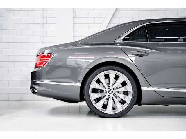 Bentley Flying Spur 4.0 V8 2021 Benzine 11