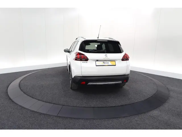 Peugeot 2008 PureTech 130 Allure 2019 Benzine 12