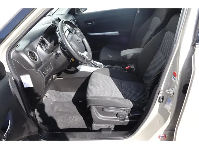 Suzuki Vitara 1.6 Exclusive|Automaat|Trekhaak| 2016 Benzine 5
