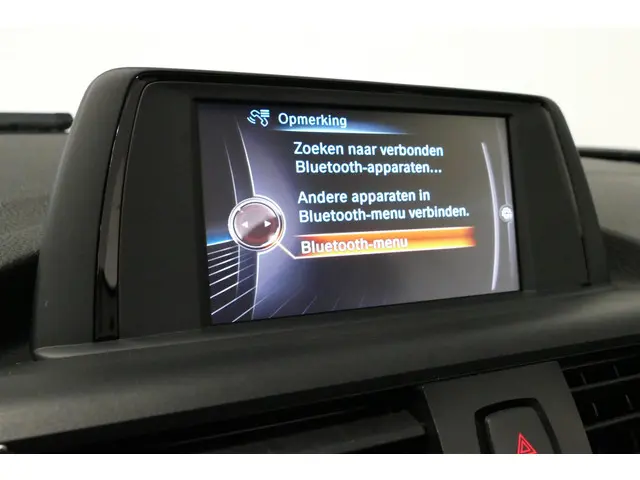 BMW 2 Serie Cabrio 218i Essential 2015 Benzine 14