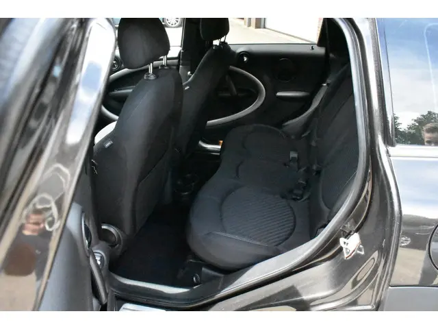 MINI Countryman Mini 1.6 Cooper Pepper 2016 Benzine 11