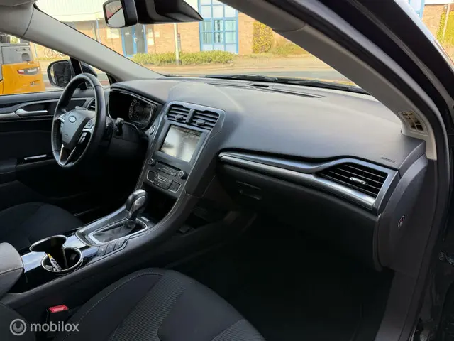 Ford Mondeo Wagon 1.5 Titanium AUTOMAAT 2017 Benzine 12