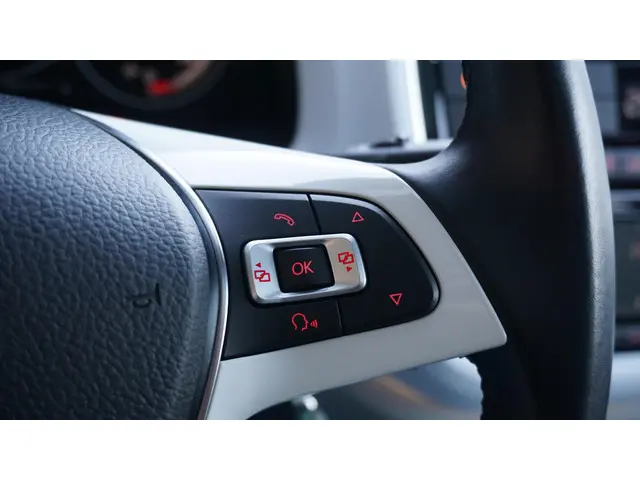 Volkswagen up! 1.0 TSI 90PK BMT up! Beats 2017 Benzine 26