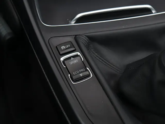 BMW 1 Serie 3-deurs 116i 2018 Benzine 23