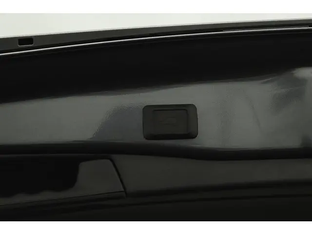 Toyota RAV4 2.5 Hybrid AWD Dynamic 2019 Hybride Benzine 39