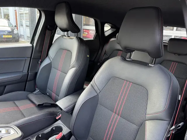 Renault Captur 1.3 mild hybrid 160 R.S. Line 2022 Benzine 13