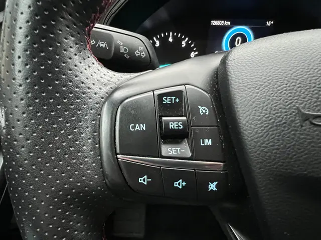 Ford Focus 1.0 EcoBoost ST Line Business 2018 Benzine 25