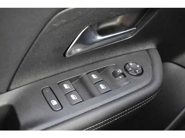 Opel Mokka 1.2 Turbo Ultimate 2023 Benzine 24