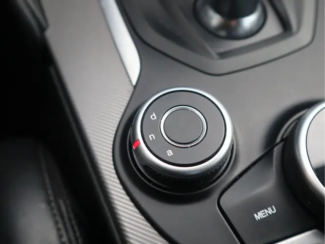 Alfa Romeo Giulia 2.0T Super 2018 Benzine 32