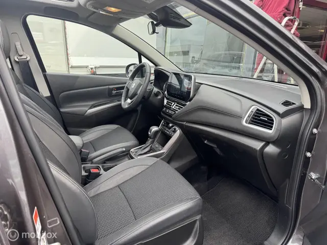 Suzuki S-Cross 1.5 Hybrid Style 2024 Hybride Benzine 8