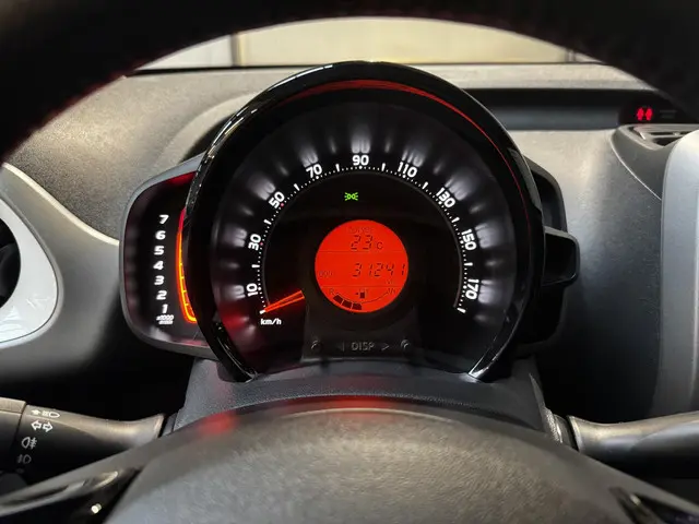 Toyota Aygo 1.0 VVT-i x-joy 2020 Benzine 18