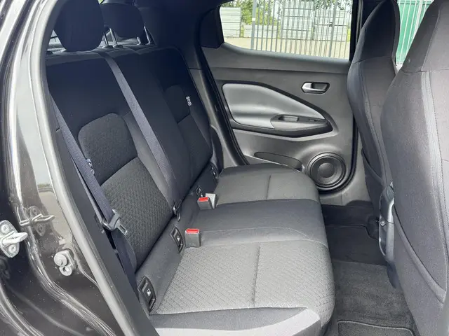 Nissan Juke 1.0 DIG-T N-CONNECTA 2020 Benzine 12