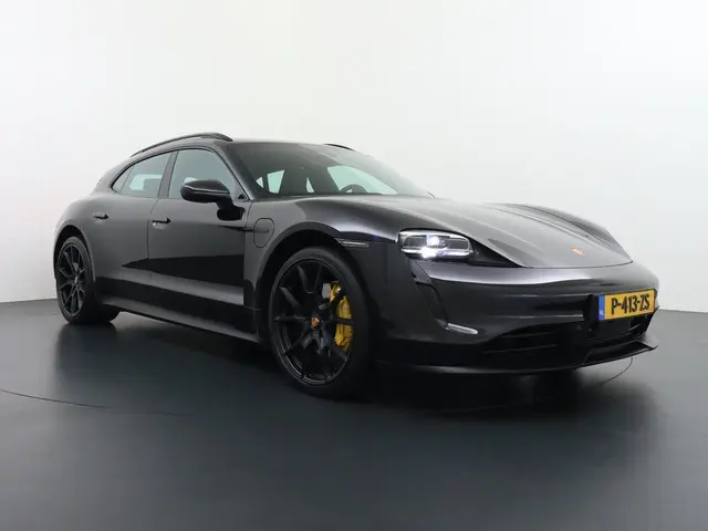 Porsche Taycan Sport Turismo 83 kWh 2022 Elektrisch 2