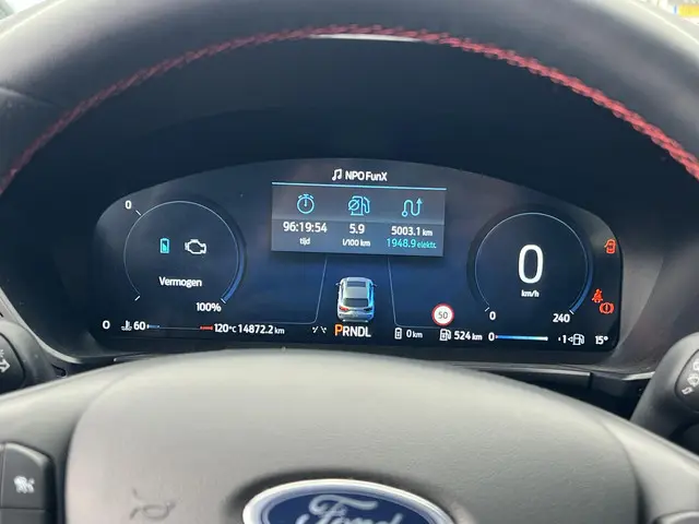 Ford Kuga 2.5 PHEV ST-Line X 2025 Hybride Benzine 26