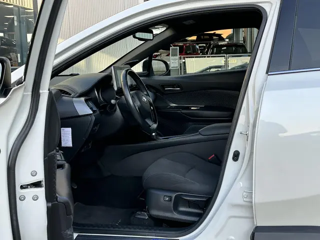 Toyota C-HR 1.8 Hybrid Style 2018 Hybride Benzine 46