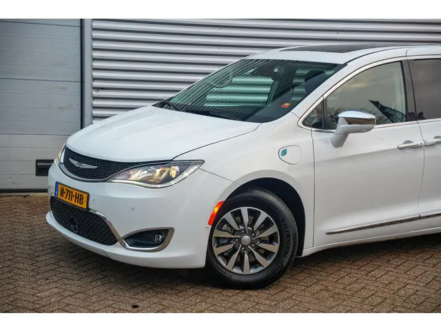 Chrysler Pacifica 3.6 V6 Hybrid 2021 Benzine 28