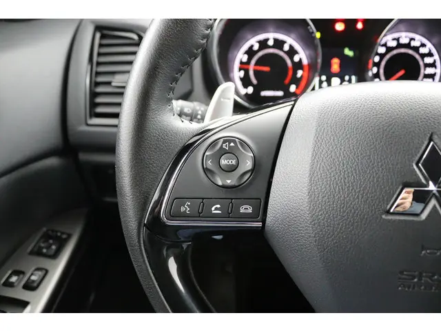 Mitsubishi ASX 2.0 Intense 2019 Benzine 26