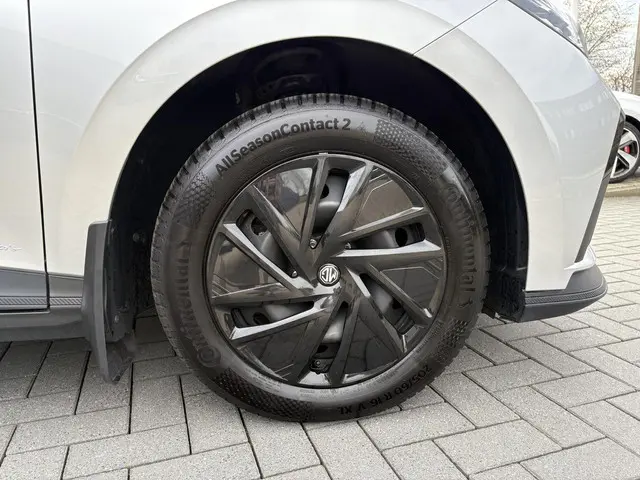 MG MG4 Electric Standard 51 kWh 2023 Elektrisch 32