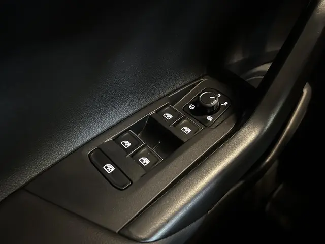 Volkswagen Polo 1.0 TSI DSG Goal 2025 Benzine 11