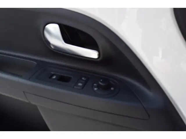 Volkswagen up! 1.0 high up! BlueMotion 2014 CNG 15