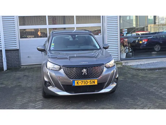 Peugeot 2008 1.2 PureTech Blue Lease Allure 2021 Benzine 3