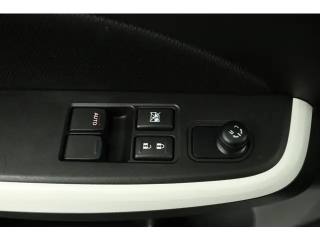 Suzuki Swift 1.2 Select Smart Hybrid 2022 Benzine 28